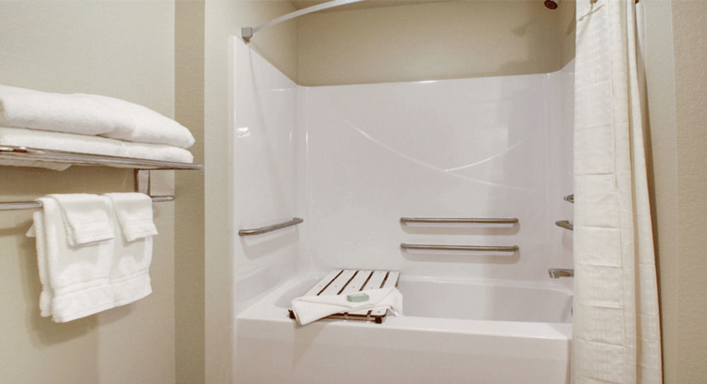 Hotel Cobblestone & -