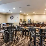 Cobblestone Hotel & Suites - Erie