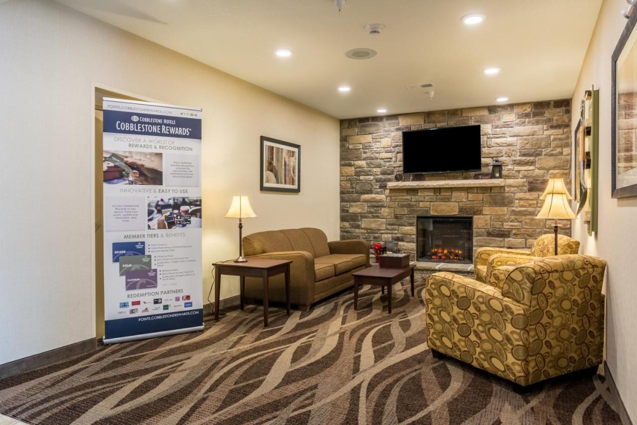 Cobblestone & - Hotel