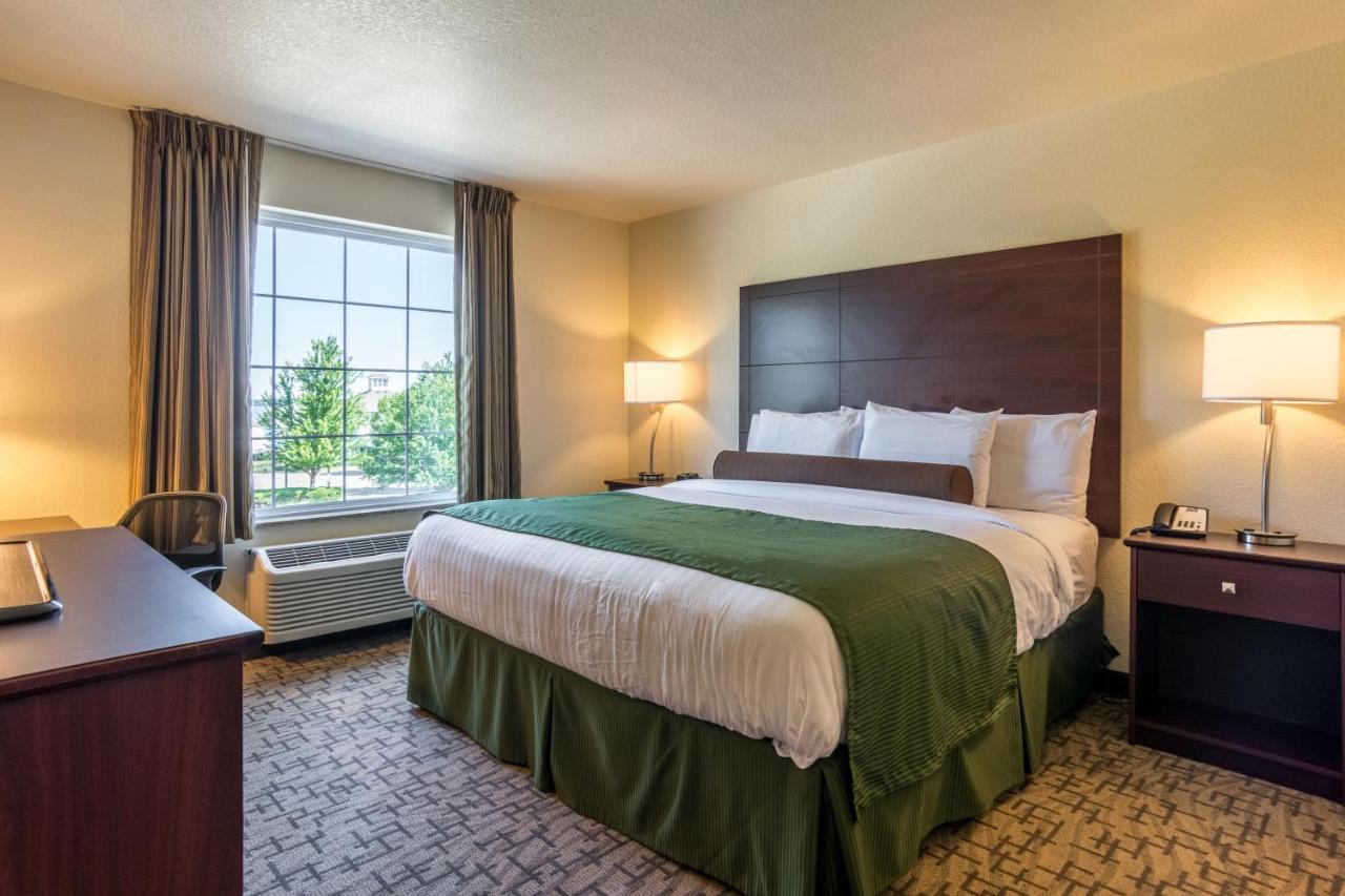 Cobblestone & - Hotel Erie