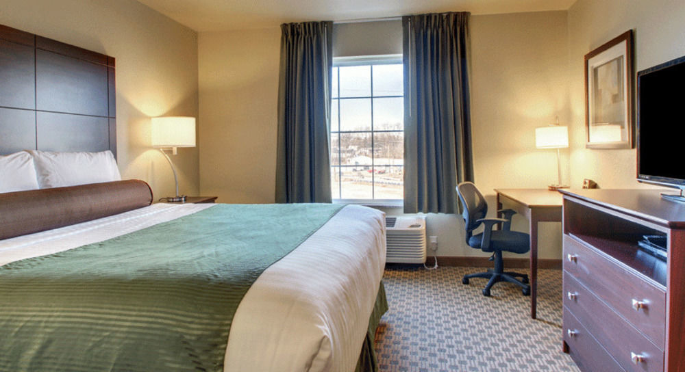 Cobblestone & - Hotel